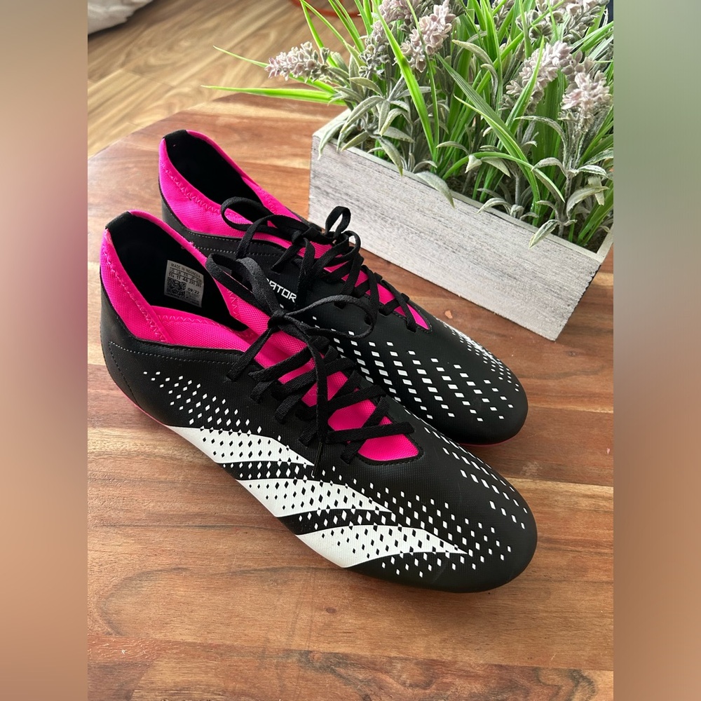 adidas Predator Accuracy .4 S Adult Flexible Ground Soccer Cleats